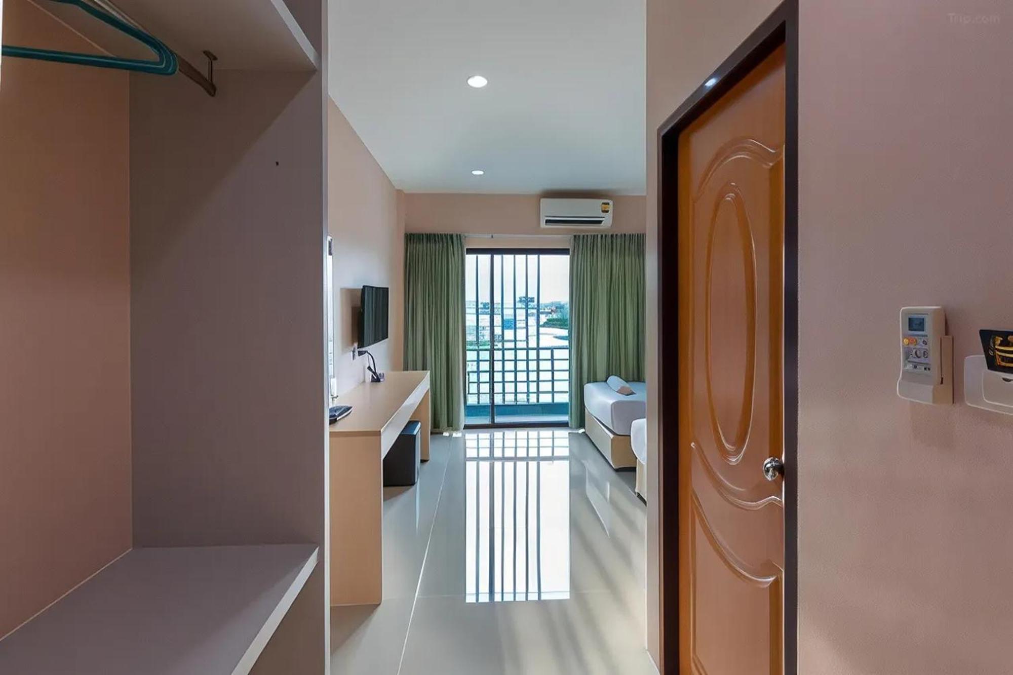 Jj Residence Phuket Town Buitenkant foto