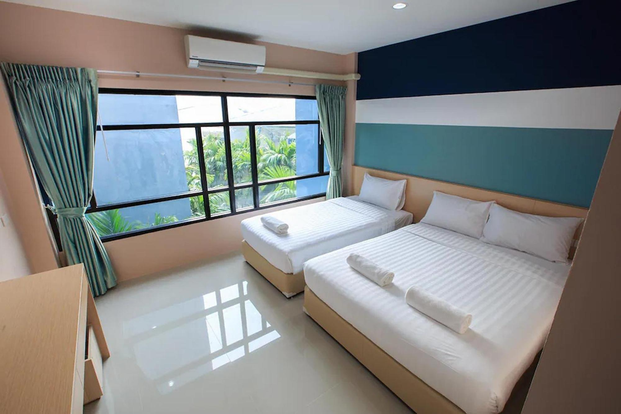 Jj Residence Phuket Town Buitenkant foto