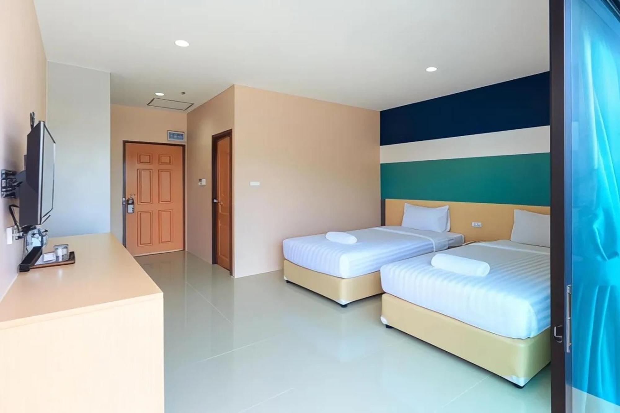 Jj Residence Phuket Town Buitenkant foto